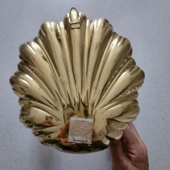 Vintage brass shell shape candle holder - Picture 10 of 10
